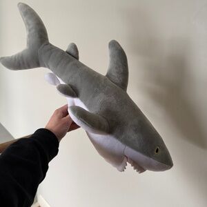 Shark plush animal - Philadelphia Adventure Aquarium